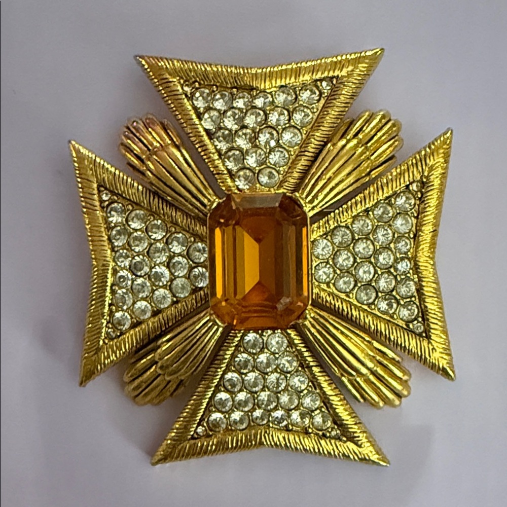JOAN RIVERS Jewelry Heraldic Maltese Cross Brooch Pave Crystal Pin Statement